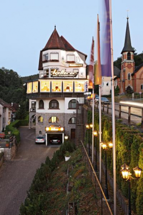 Отель Hotel Restaurant Ketterer am Kurgarten, Триберг